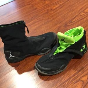 Air Jordan XX8 “Black/Neon Green” Sz 11.5US